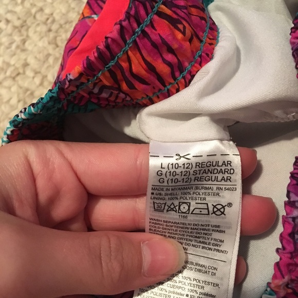 Girls Old Navy Athletics Shorts - Picture 3 of 4